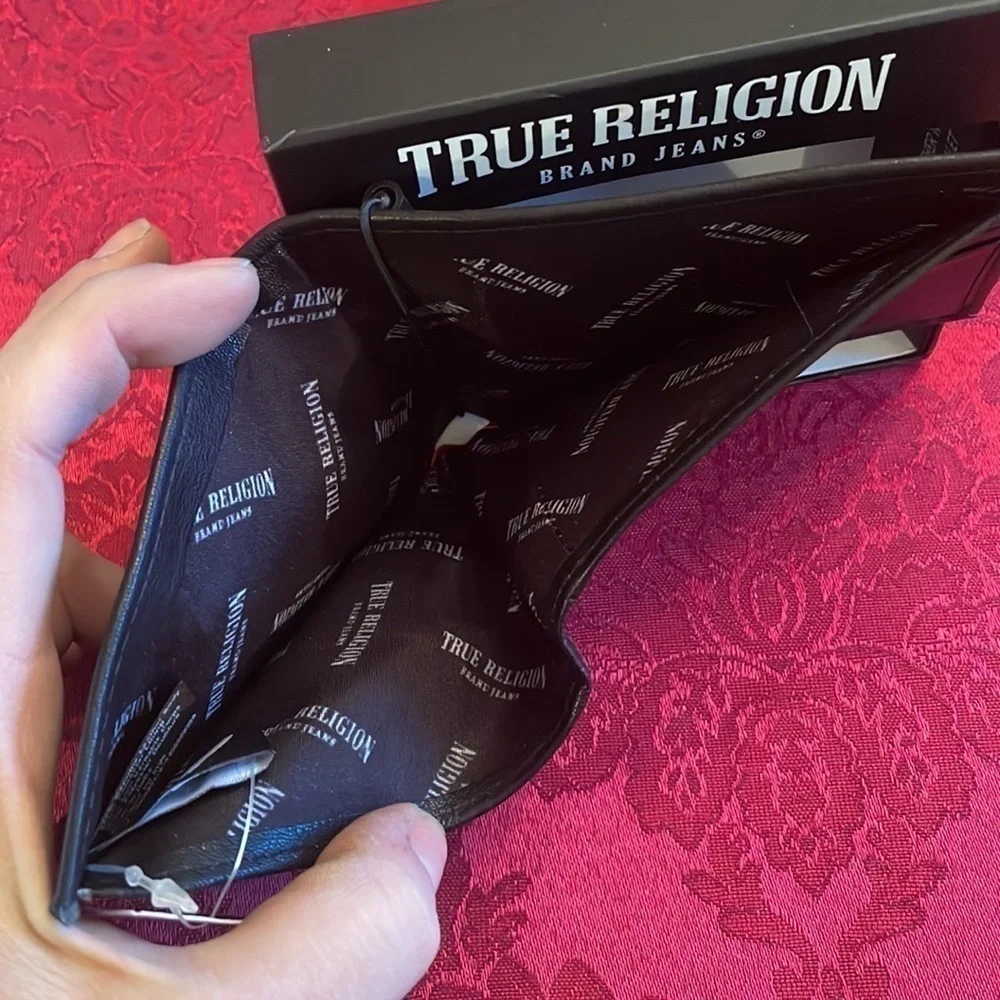 Brand New True Religion Genuine Leather Black Darkar Wallet w/ Desk Valet RFID